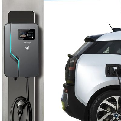 Buy WiFi 50kW Rapid Electric Vehicle Charger With CCS/CHAdeMO/Type 2 Connectors online manufacture